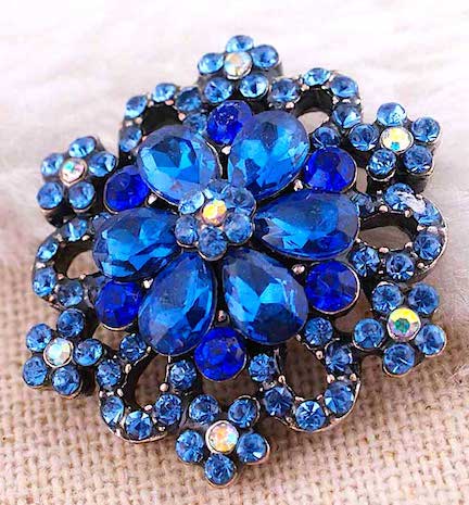 Statement Bling Crystal Snap