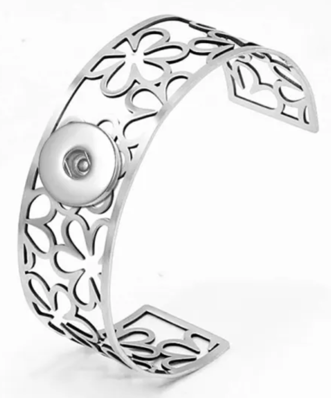 Statement Flowers Cuff Bracelet