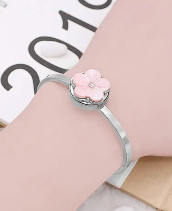 Statement Single Snap Stainless Steel Bracelet