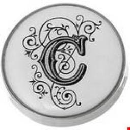 Statement Glassy Letter C Snap