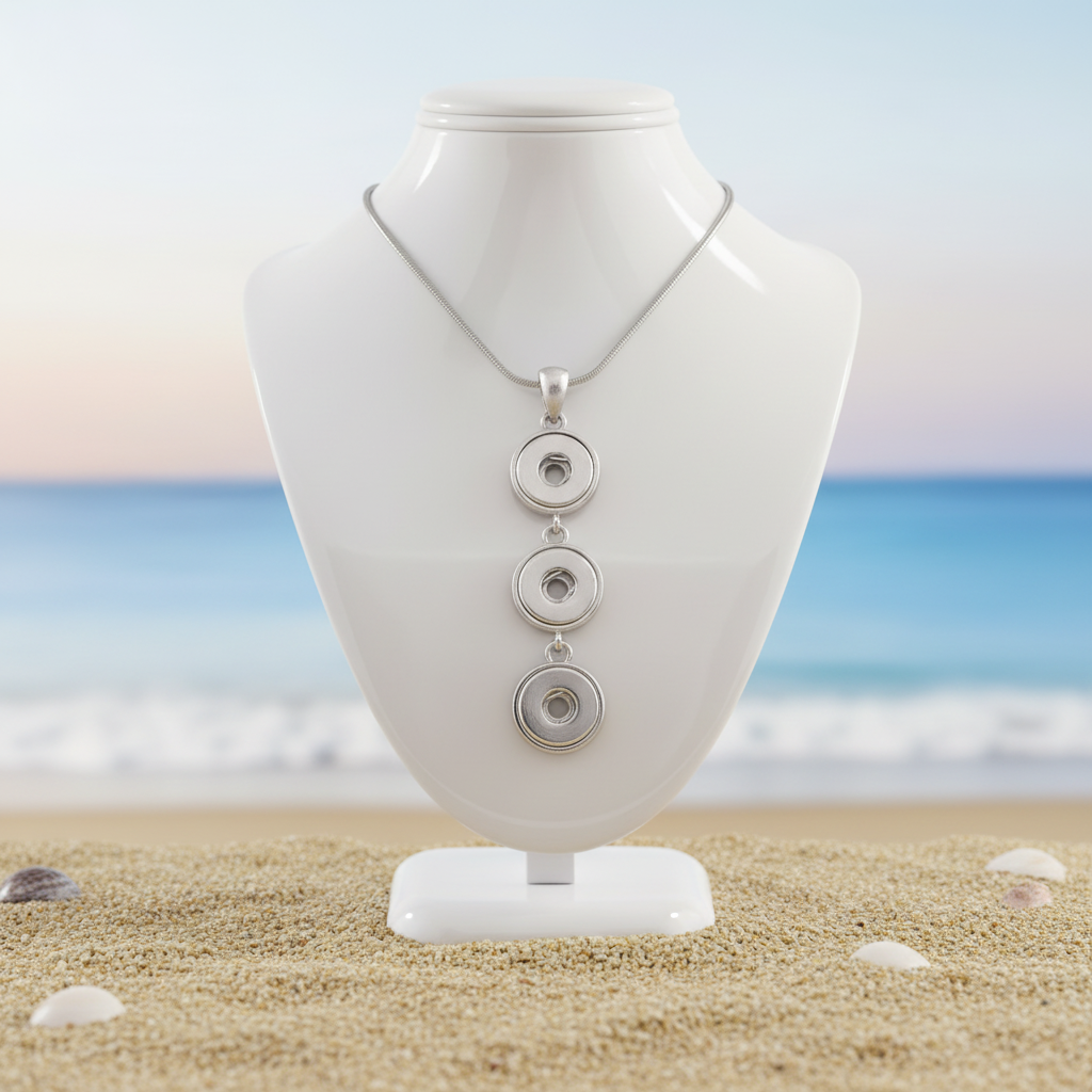 Petite Silver Tone 3 Snap Necklace
