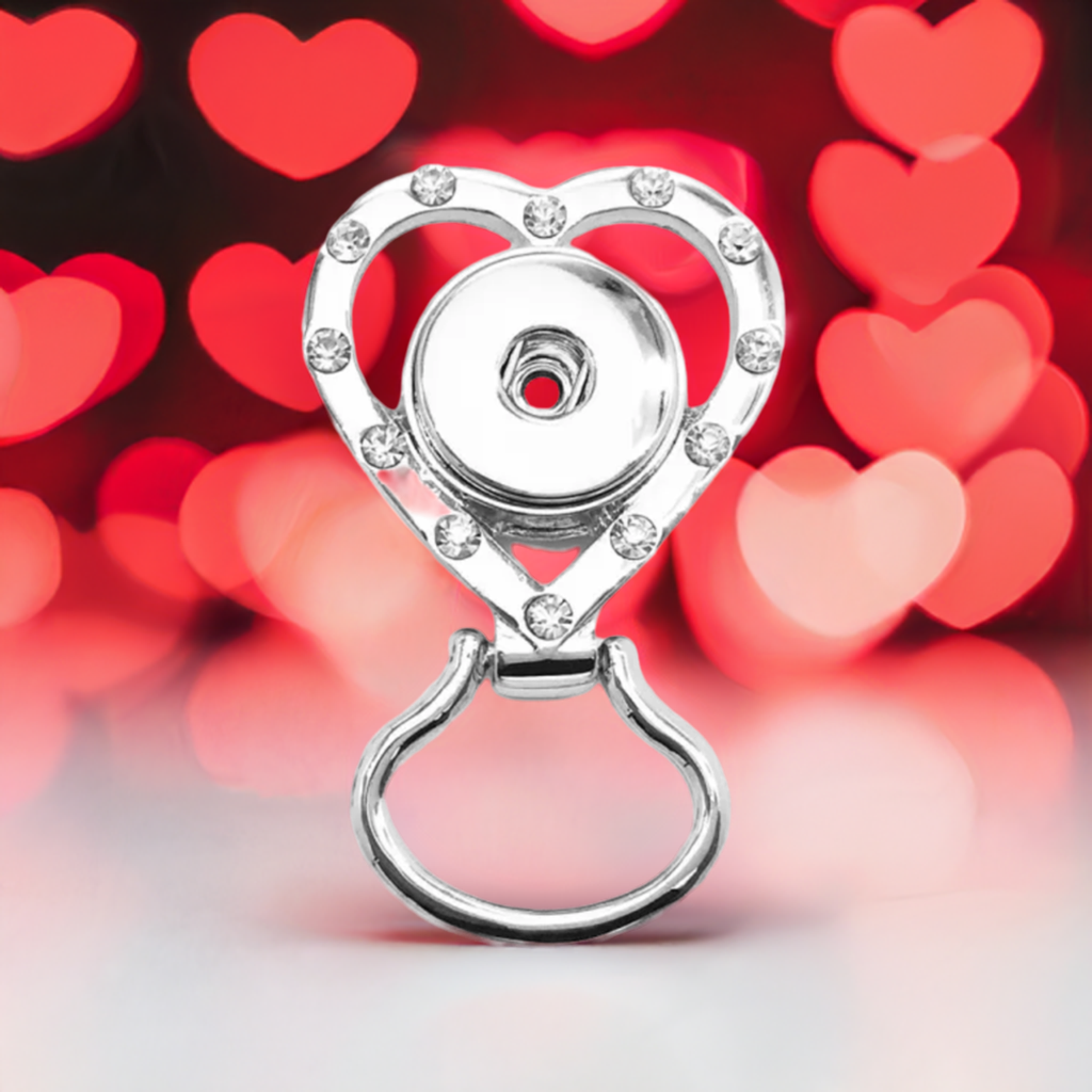 Statement Magnetic Heart Sunglasses/Eyeglasses Holder