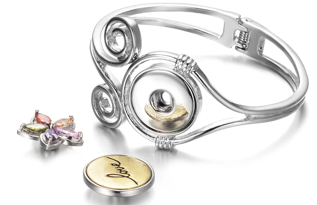 Statement Swirls Bracelet