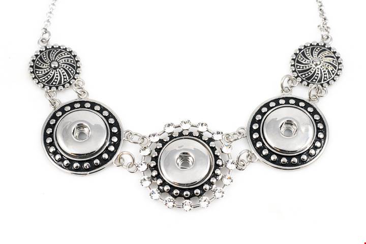 Statement 3 Snap Bling Necklace