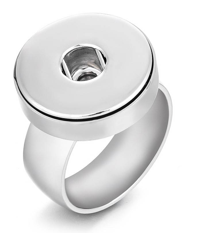 Statement Metal Band Ring - Size 8