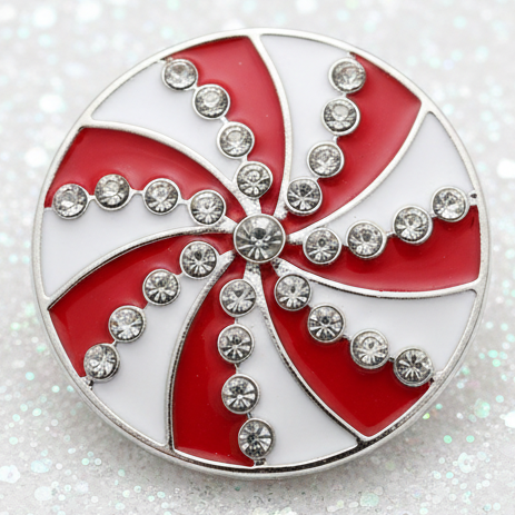 Statement Swirl Snap