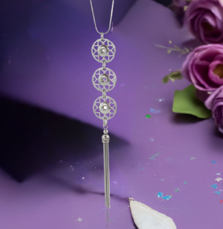 Petite Silver Tone 3 Snap Dream Catcher Necklace