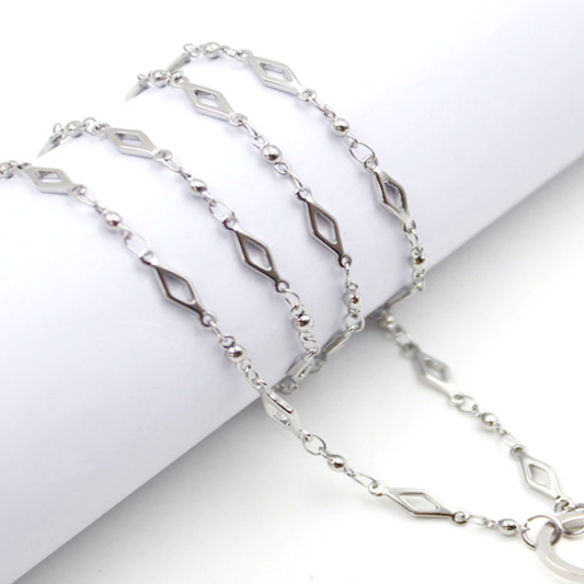 32" Silver Diamond Shaped Clip Chain