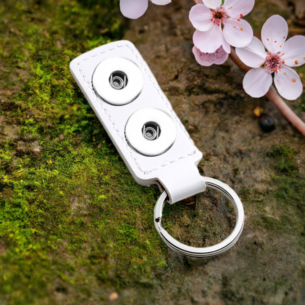 Statement 2 Snap Keychain: White