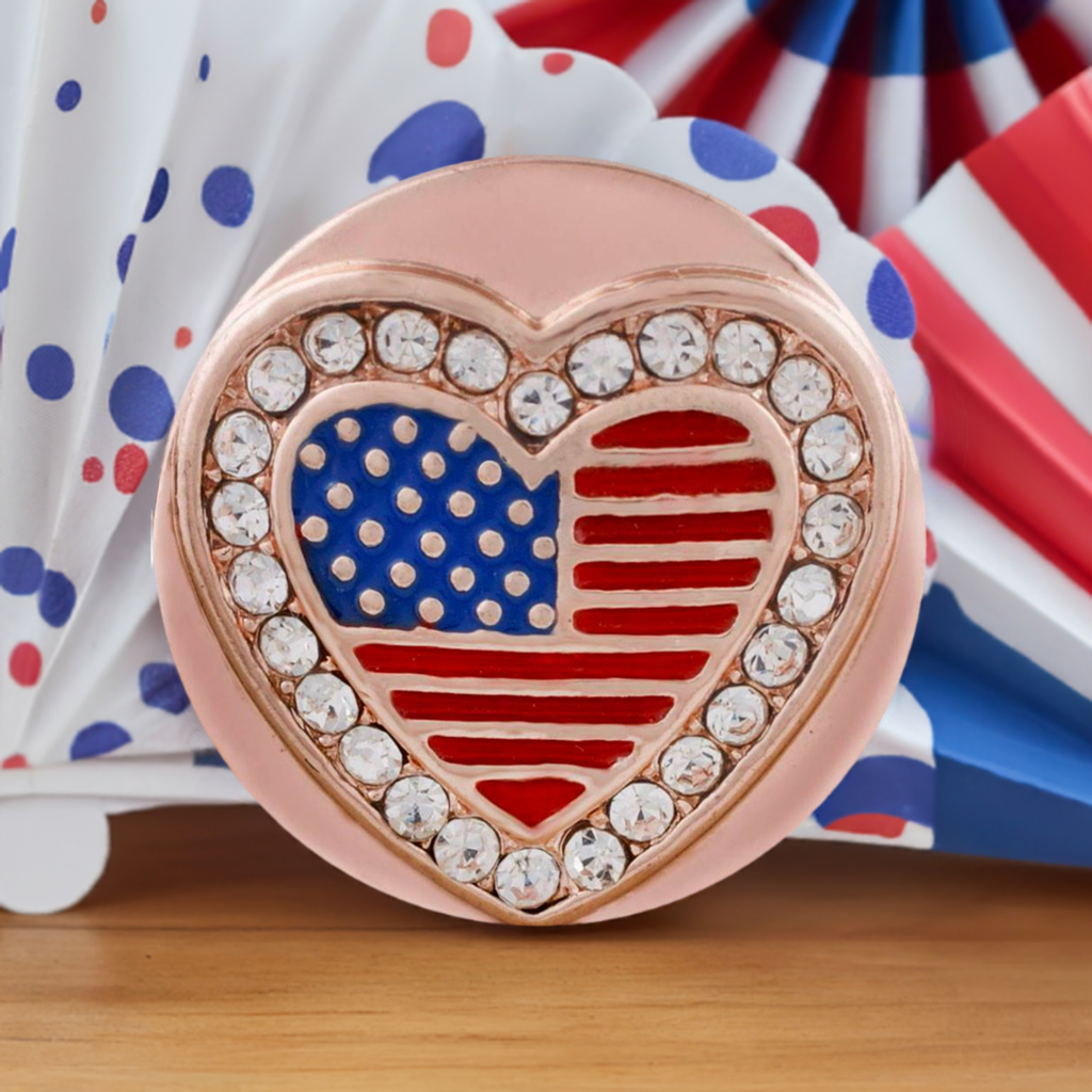 Statement Heart Flag Snap