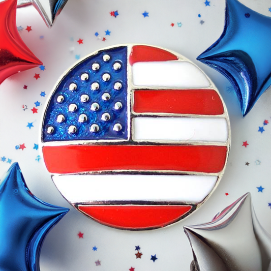 Statement Flag Snap